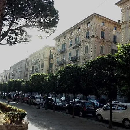 Colors Of Cinque Terre - Πανσιόν